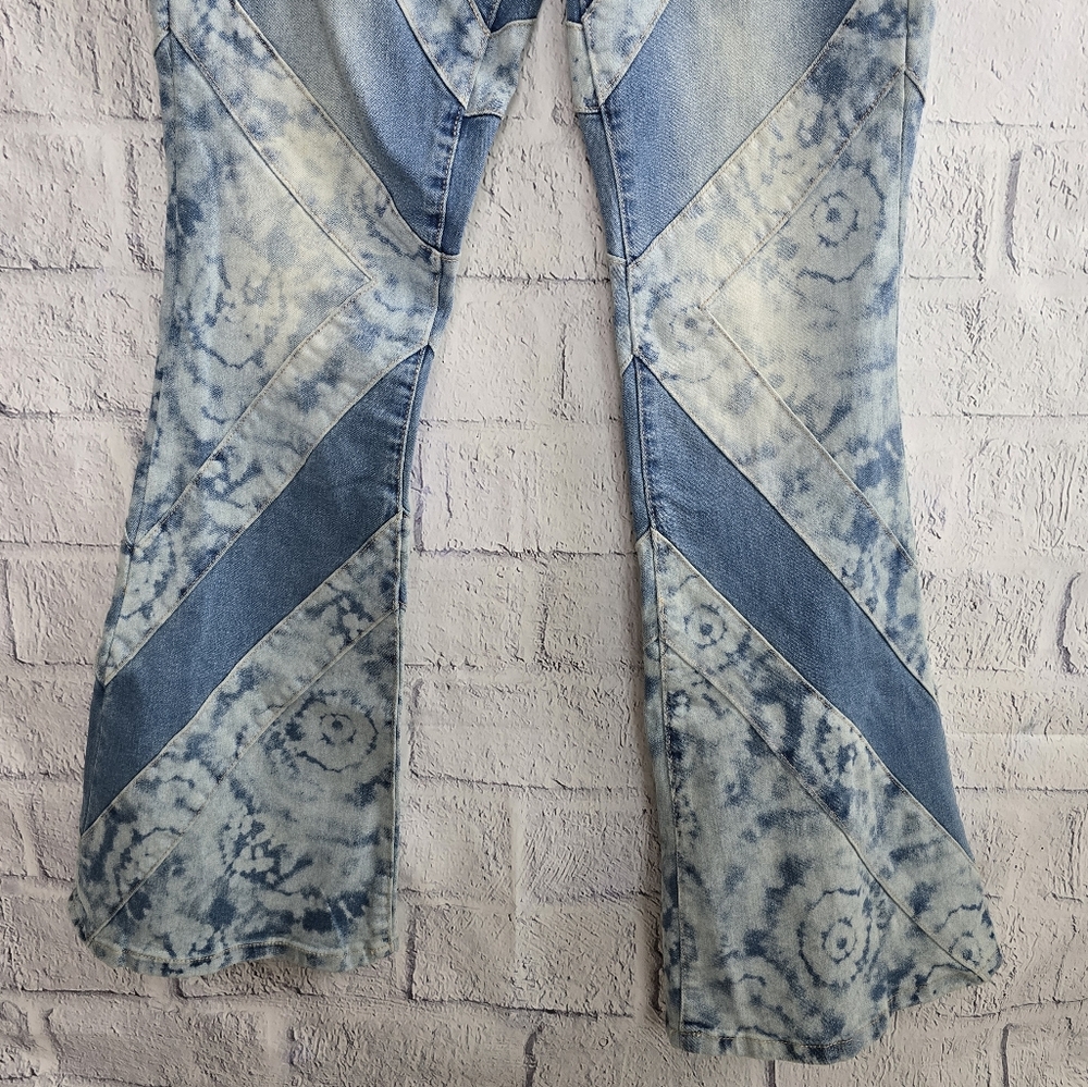 PTCL Women's Blue Tie-Dye‎ Flare Jeans High Waisted NWT Size 28 - Picture 2 of 14